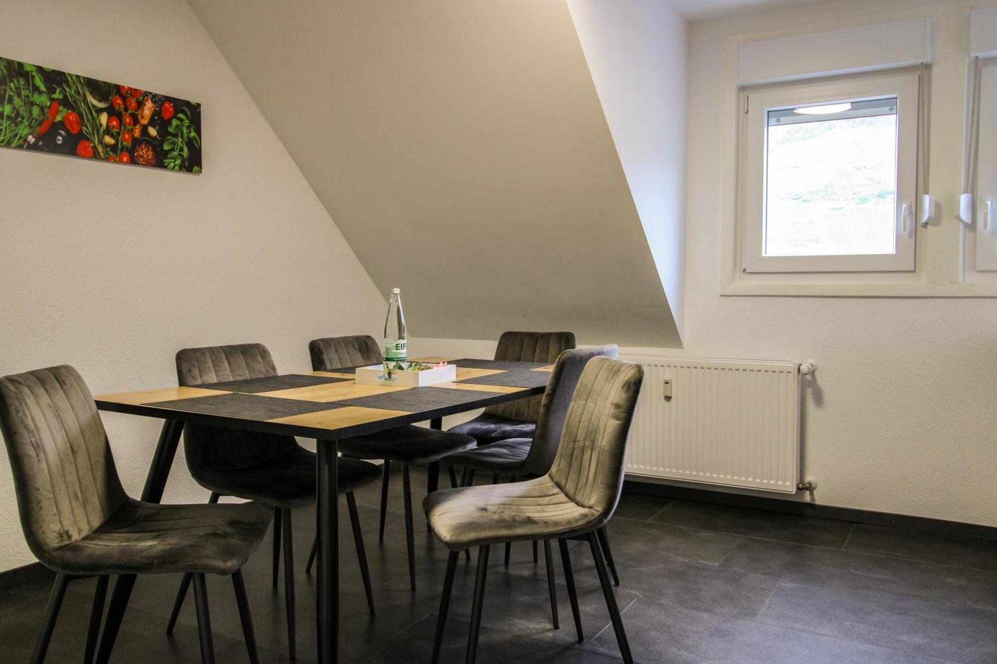 Sweet Six, Balkon, Netflix, Boxspringbetten, Hochwertiges Bad 摩泽尔河畔的泽尔 外观 照片