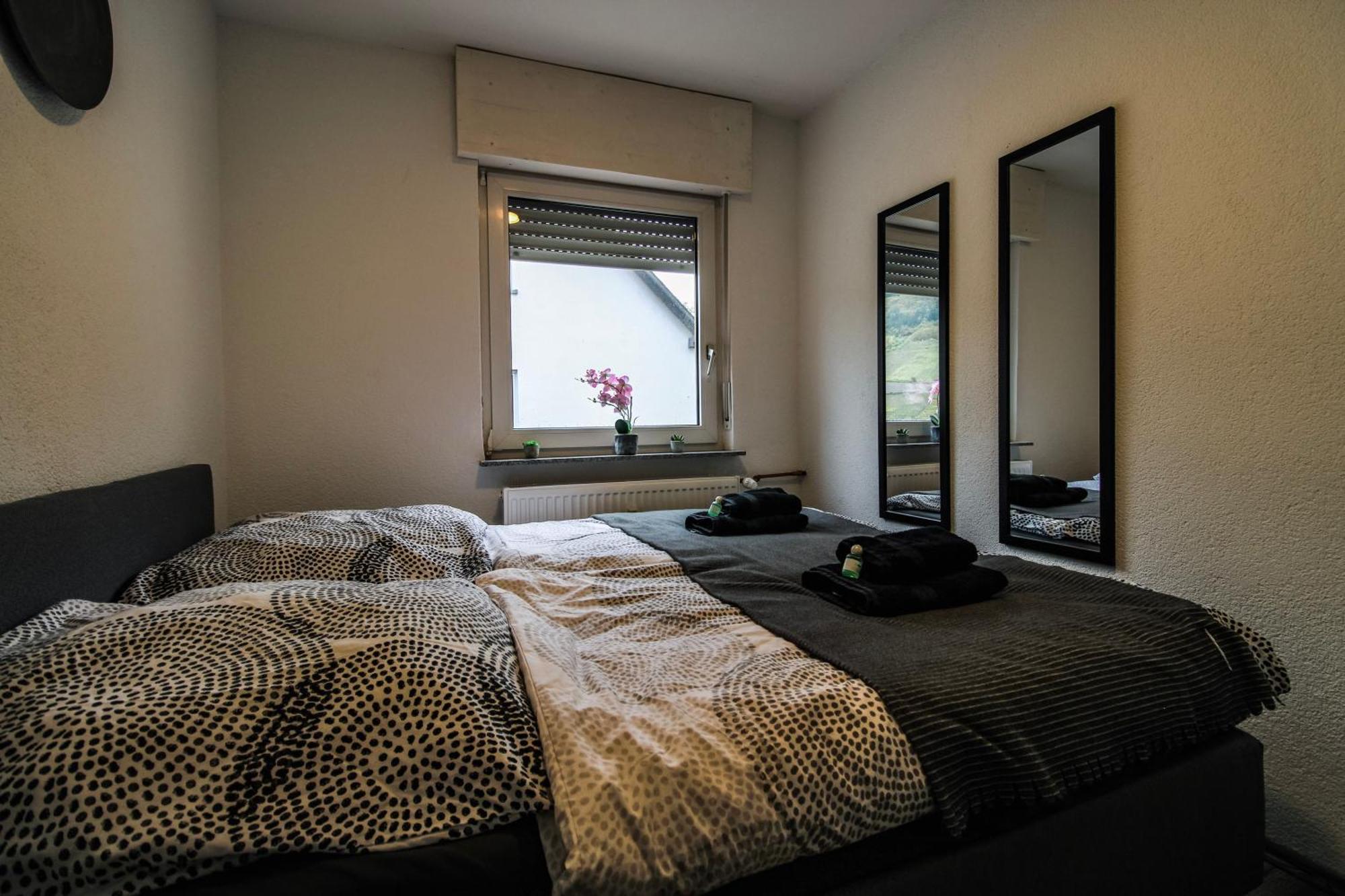 Sweet Six, Balkon, Netflix, Boxspringbetten, Hochwertiges Bad 摩泽尔河畔的泽尔 外观 照片